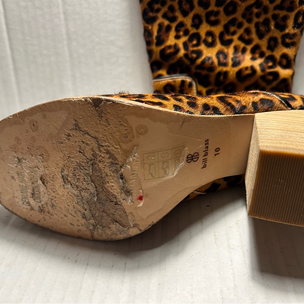 Woman’s Bill Blass size 10 leopard print leather zippered heeled boots - Picture 10 of 15